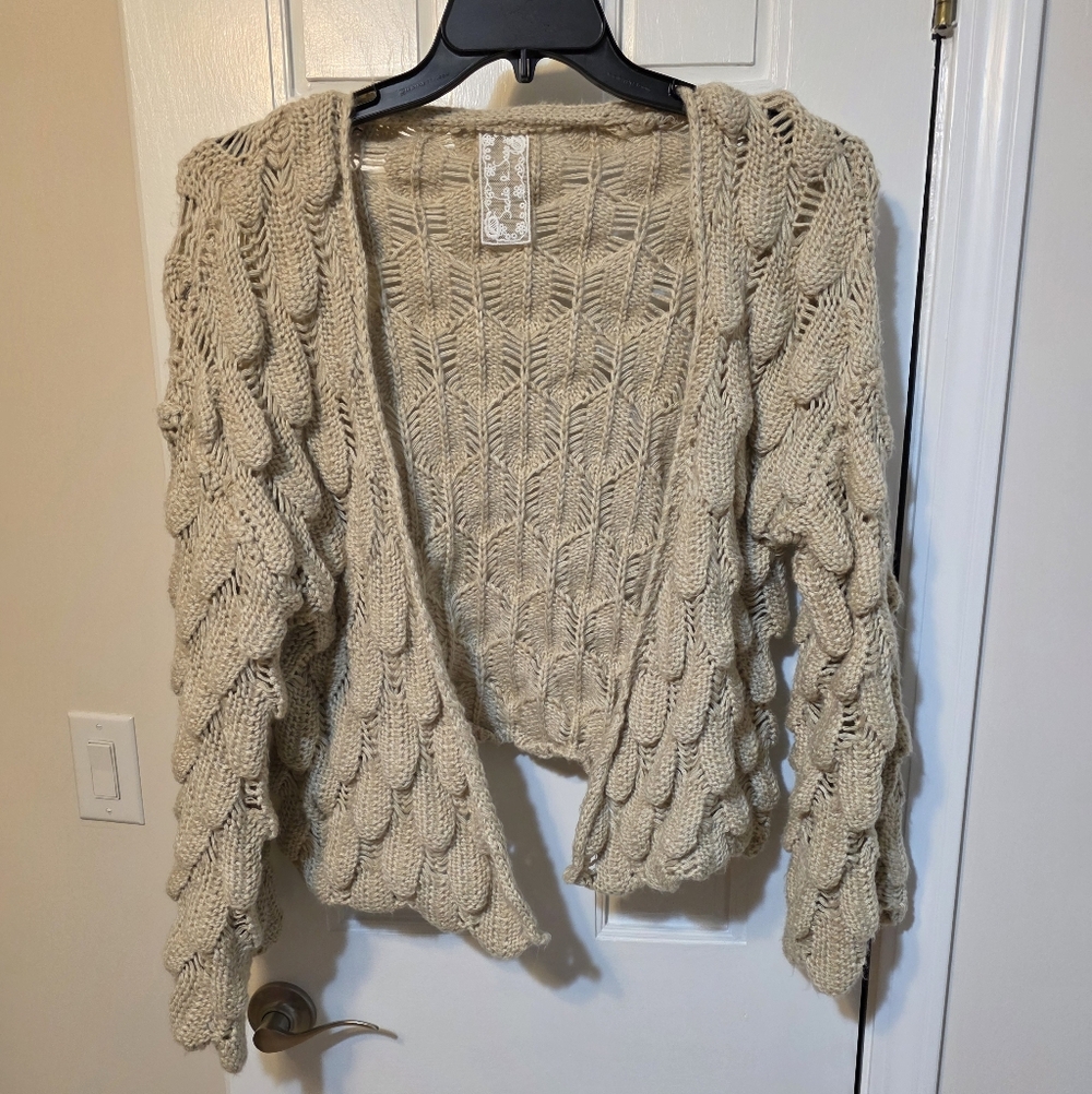 Sadie & Sage Textured Cream Cardigan